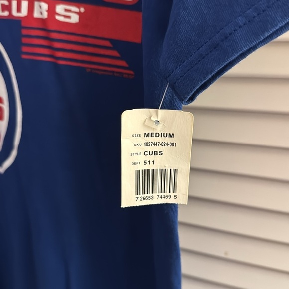 Chicago Cubs Blue World Series 2016 Champs T-Shirt NWT Champion - Picture 2 of 4